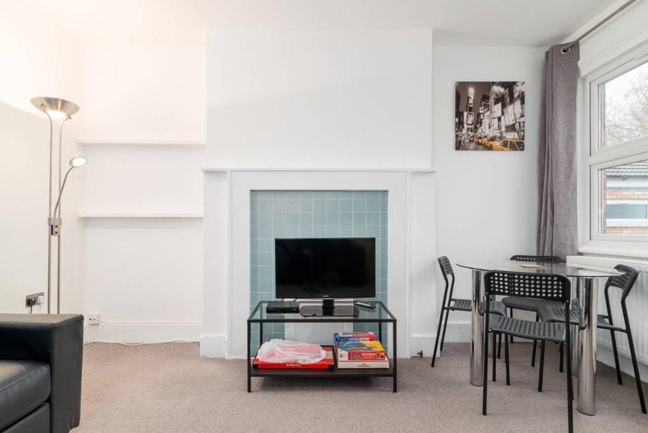Guestready - Modern 2-Bed For 4 In Golders Green! London Exterior photo